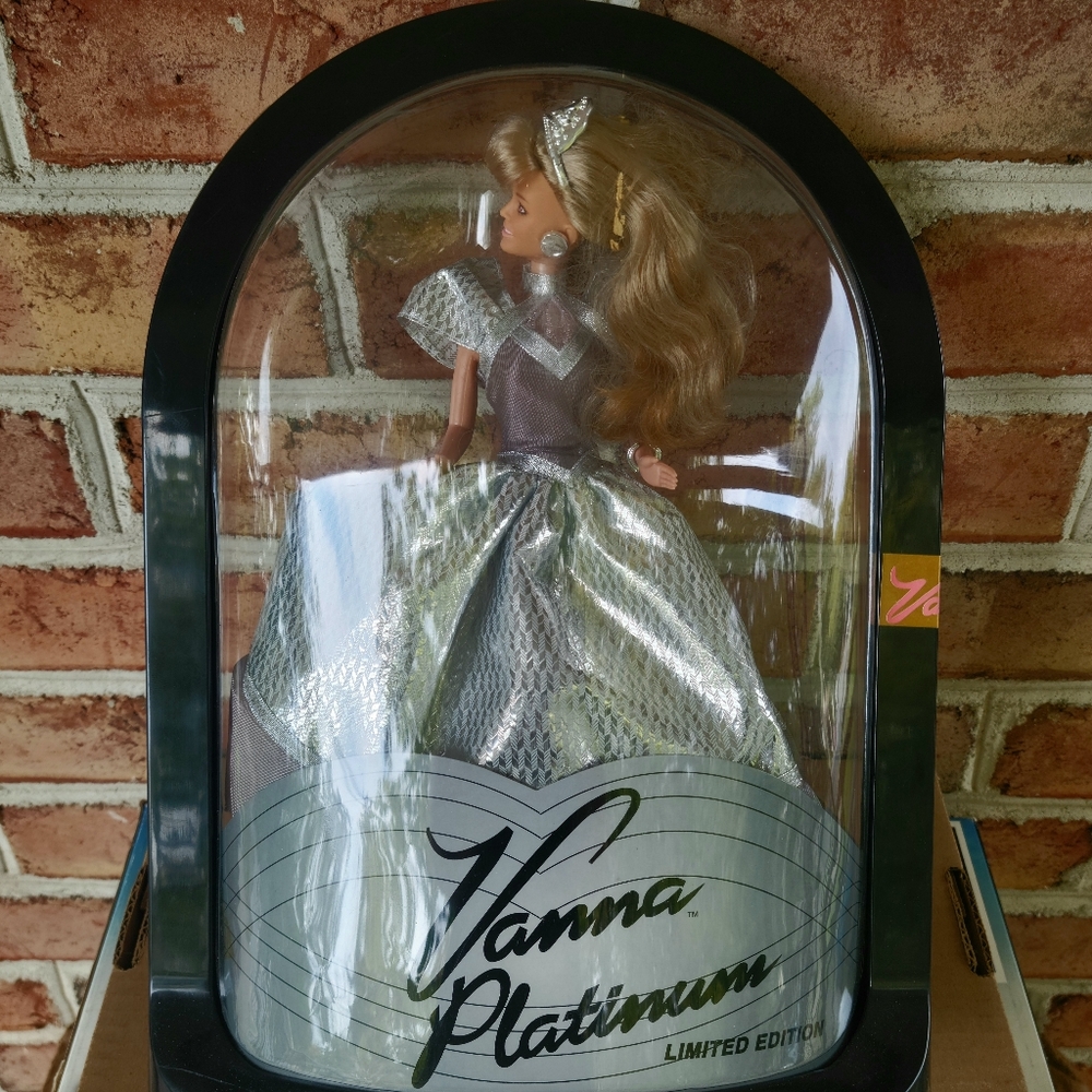 Vanna Platinum Doll